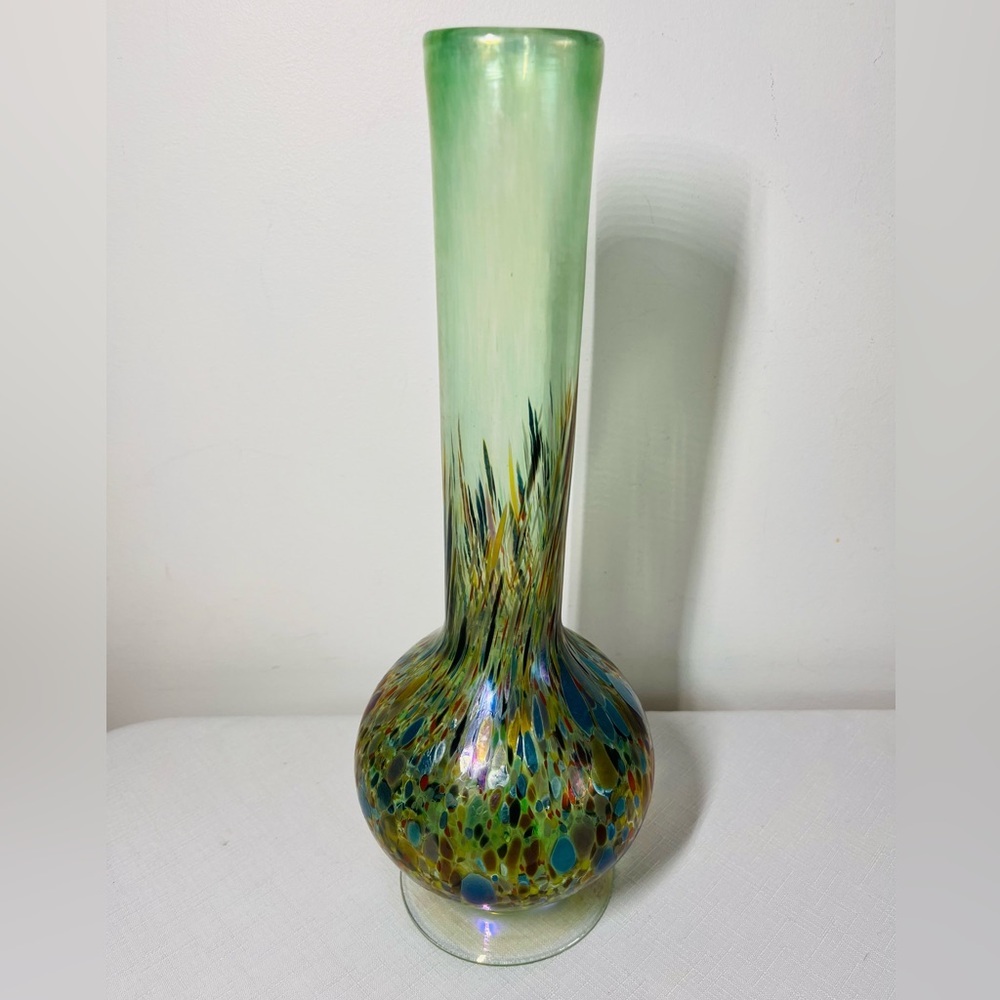 Arte Daniel Vargas Art Glass vase Canadian blown glass
Signed
13.5”